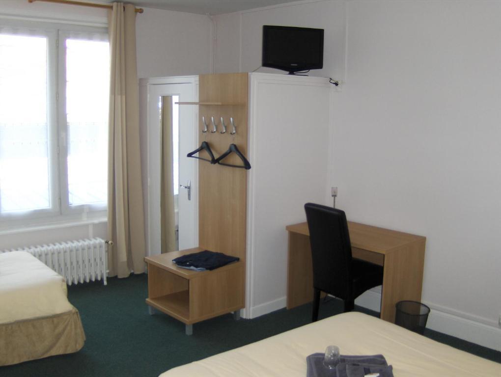 La Tour De Crecy Hotel Room photo